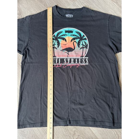 Levi Strauss and Company tshirt size XL - Picture 3 of 6